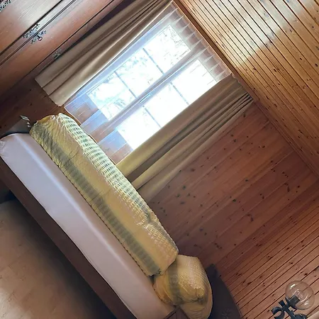 여관 Veranstaltungshotel Jaegerheim Ausserbinn