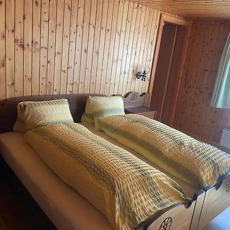 Veranstaltungshotel Jaegerheim Мини-отель Ausserbinn