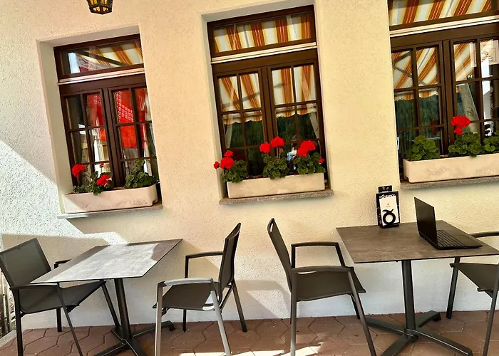 Veranstaltungshotel Jaegerheim Ausserbinn