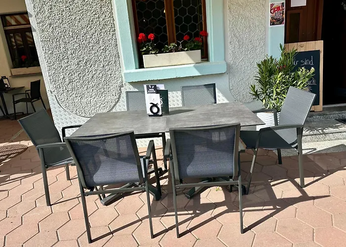 אורחן Veranstaltungshotel Jaegerheim